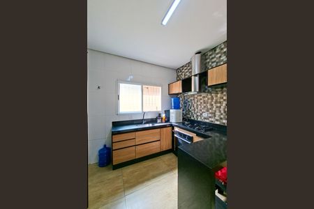 Cozinha de casa para alugar com 4 quartos, 230m² em Guilhermina, Praia Grande