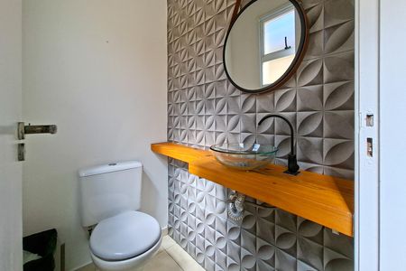 Casa para alugar com 230m², 4 quartos e 2 vagas Casa para alugar com 230m², 4 quartos e 2 vagasLavabo