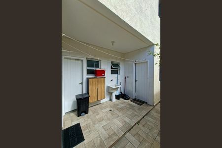 Casa para alugar com 230m², 4 quartos e 2 vagas Casa para alugar com 230m², 4 quartos e 2 vagasÁrea de Serviço