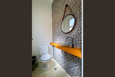 Lavabo de casa para alugar com 4 quartos, 230m² em Guilhermina, Praia Grande