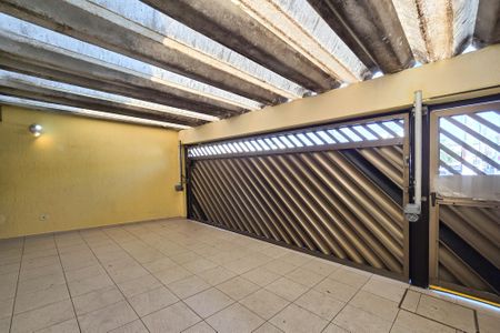 Casa à venda com 97m², 2 quartos e 1 vaga Casa à venda com 97m², 2 quartos e 1 vagaGaragem