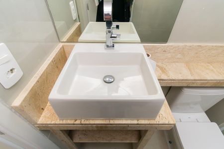 Apartamento à venda com 54m², 2 quartos e 1 vaga Apartamento à venda com 54m², 2 quartos e 1 vagaBanheiro 2