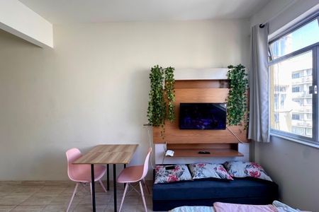 Apartamento à venda com 27m², 1 quarto e sem vaga Apartamento à venda com 27m², 1 quarto e sem vagaSala/Quarto