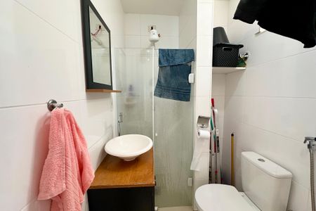 Apartamento à venda com 27m², 1 quarto e sem vaga Apartamento à venda com 27m², 1 quarto e sem vagaBanheiro Social