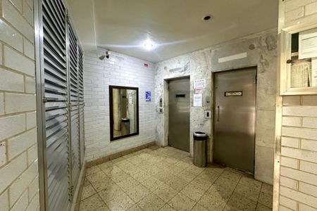 Apartamento à venda com 27m², 1 quarto e sem vaga Apartamento à venda com 27m², 1 quarto e sem vagaPortaria