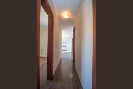 Corredor de apartamento à venda com 2 quartos, 55m² em Partenon, Porto Alegre