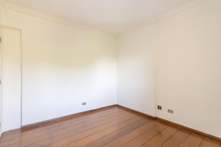 Apartamento à venda com 225m², 4 quartos e 2 vagasQuarto 