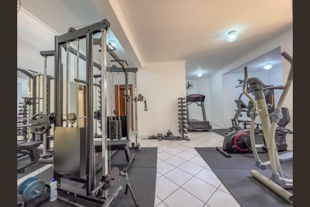 Apartamento à venda com 225m², 4 quartos e 2 vagasÁrea comum - Academia
