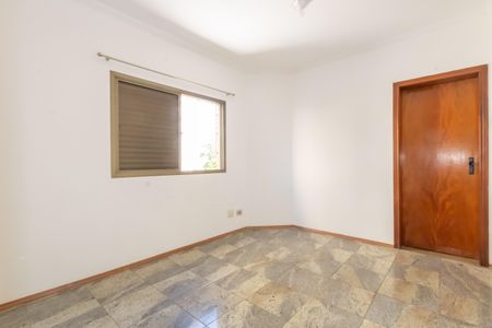 Apartamento à venda com 225m², 4 quartos e 2 vagasSuíte 2