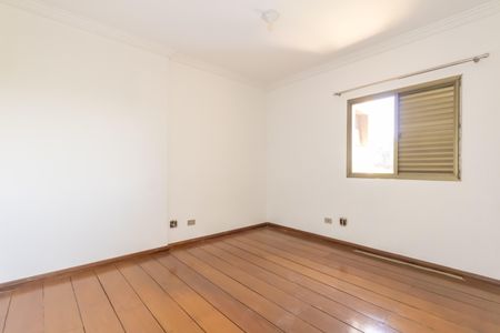 Apartamento à venda com 225m², 4 quartos e 2 vagasQuarto 