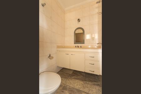 Apartamento à venda com 225m², 4 quartos e 2 vagasBanheiro da Suíte 3