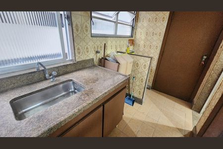 Apartamento para alugar com 160m², 3 quartos e 1 vagaÁrea de Serviço