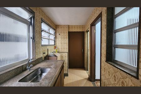 Apartamento para alugar com 160m², 3 quartos e 1 vagaÁrea de Serviço