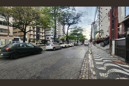Apartamento para alugar com 160m², 3 quartos e 1 vagaVista da Rua