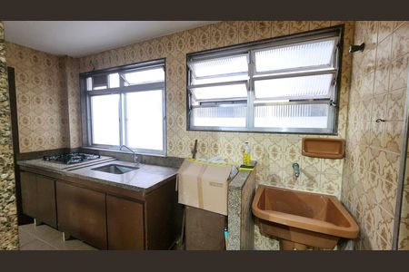 Apartamento para alugar com 160m², 3 quartos e 1 vagaÁrea de Serviço