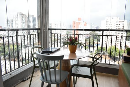 Sacada de apartamento à venda com 2 quartos, 55m² em Vila Clementino, São Paulo