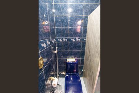 Casa de condomínio para alugar com 700m², 4 quartos e 4 vagas Casa de condomínio para alugar com 700m², 4 quartos e 4 vagasBanheiro da Suíte 3