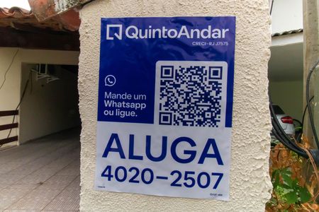 Casa de condomínio para alugar com 700m², 4 quartos e 4 vagas Casa de condomínio para alugar com 700m², 4 quartos e 4 vagasPlaquinha