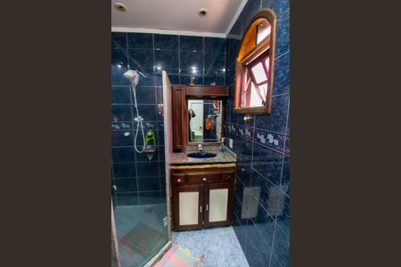 Casa de condomínio para alugar com 700m², 4 quartos e 4 vagas Casa de condomínio para alugar com 700m², 4 quartos e 4 vagasBanheiro da Suíte