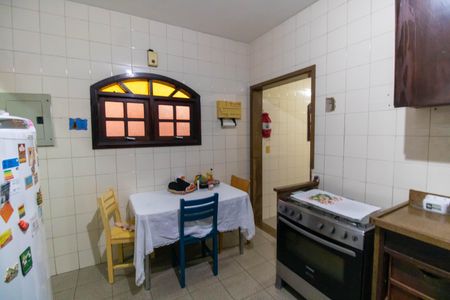 Casa de condomínio para alugar com 700m², 4 quartos e 4 vagas Casa de condomínio para alugar com 700m², 4 quartos e 4 vagasCozinha