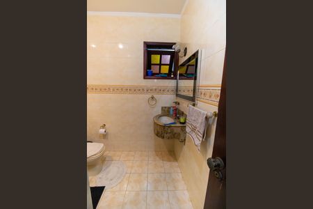 Casa de condomínio para alugar com 700m², 4 quartos e 4 vagas Casa de condomínio para alugar com 700m², 4 quartos e 4 vagasBanheiro Social