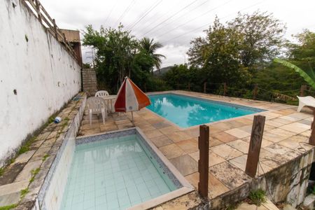 Casa de condomínio para alugar com 700m², 4 quartos e 4 vagas Casa de condomínio para alugar com 700m², 4 quartos e 4 vagasÁrea externa