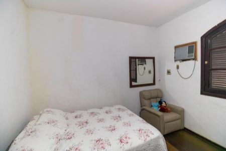 Casa de condomínio para alugar com 700m², 4 quartos e 4 vagas Casa de condomínio para alugar com 700m², 4 quartos e 4 vagasQuarto