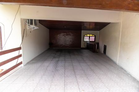 Casa de condomínio para alugar com 700m², 4 quartos e 4 vagas Casa de condomínio para alugar com 700m², 4 quartos e 4 vagasGaragem