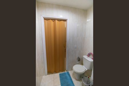 Casa de condomínio para alugar com 700m², 4 quartos e 4 vagas Casa de condomínio para alugar com 700m², 4 quartos e 4 vagasBanheiro da Suíte 1