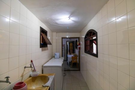 Casa de condomínio para alugar com 700m², 4 quartos e 4 vagas Casa de condomínio para alugar com 700m², 4 quartos e 4 vagasÁrea de Serviço