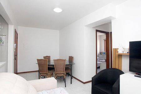 Sala de apartamento à venda com 2 quartos, 61m² em Menino Deus, Porto Alegre