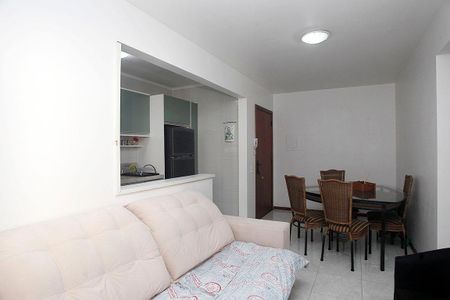 Apartamento à venda com 61m², 2 quartos e 1 vagaSala