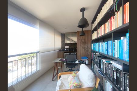 Apartamento à venda com 149m², 3 quartos e 2 vagas Apartamento à venda com 149m², 3 quartos e 2 vagasVaranda da Sala