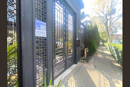 Apartamento à venda com 149m², 3 quartos e 2 vagas Apartamento à venda com 149m², 3 quartos e 2 vagasFachada