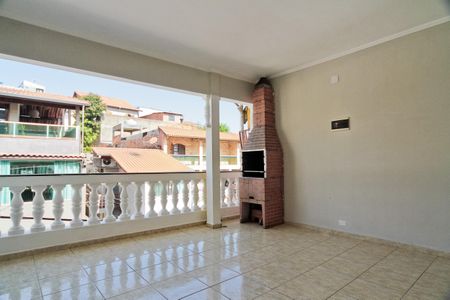 Casa para alugar com 123m², 3 quartos e sem vagaVaranda
