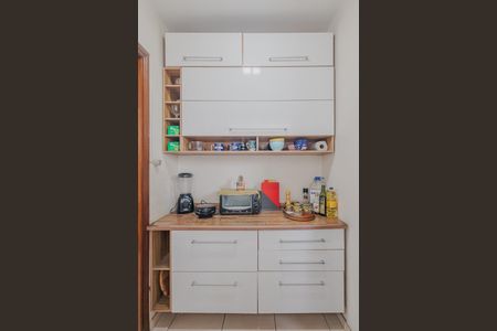 Apartamento à venda com 110m², 2 quartos e 1 vagaÁrea de Serviço