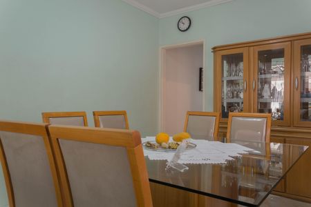 Casa à venda com 197m², 3 quartos e 3 vagas Casa à venda com 197m², 3 quartos e 3 vagasSala de Jantar