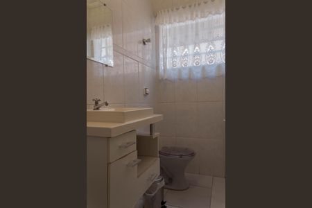 Casa à venda com 197m², 3 quartos e 3 vagas Casa à venda com 197m², 3 quartos e 3 vagasLavabo