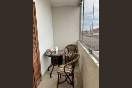 Casa à venda com 100m², 2 quartos e 2 vagas Casa à venda com 100m², 2 quartos e 2 vagasVaranda