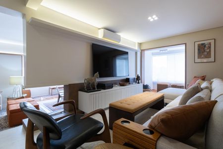 Apartamento à venda com 212m², 3 quartos e 4 vagasSala de TV