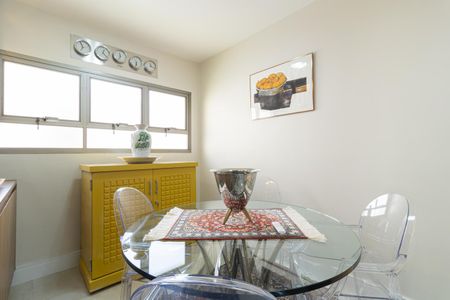 Apartamento à venda com 212m², 3 quartos e 4 vagasCopa