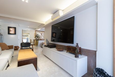 Apartamento à venda com 212m², 3 quartos e 4 vagasSala de TV