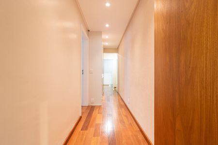Apartamento à venda com 212m², 3 quartos e 4 vagasCorredor