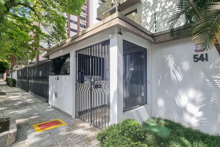 Apartamento à venda com 212m², 3 quartos e 4 vagasFachada