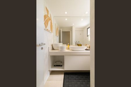 Apartamento à venda com 212m², 3 quartos e 4 vagasLavabo