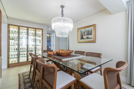 Apartamento à venda com 212m², 3 quartos e 4 vagasSala de Jantar