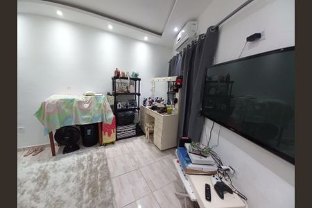 Casa para alugar com 70m², 2 quartos e 2 vagas Casa para alugar com 70m², 2 quartos e 2 vagasSuíte 2