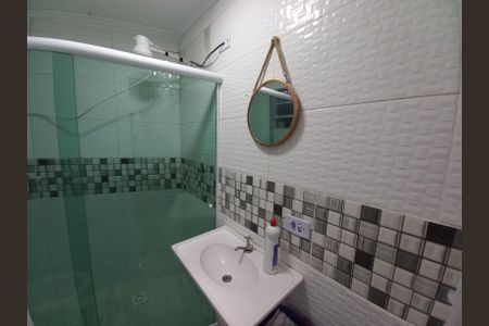 Casa para alugar com 70m², 2 quartos e 2 vagas Casa para alugar com 70m², 2 quartos e 2 vagasBanheiro da Suíte 2