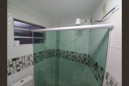 Casa para alugar com 70m², 2 quartos e 2 vagas Casa para alugar com 70m², 2 quartos e 2 vagasBanheiro da Suíte 2