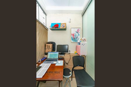 Apartamento à venda com 175m², 3 quartos e 2 vagasEscritório